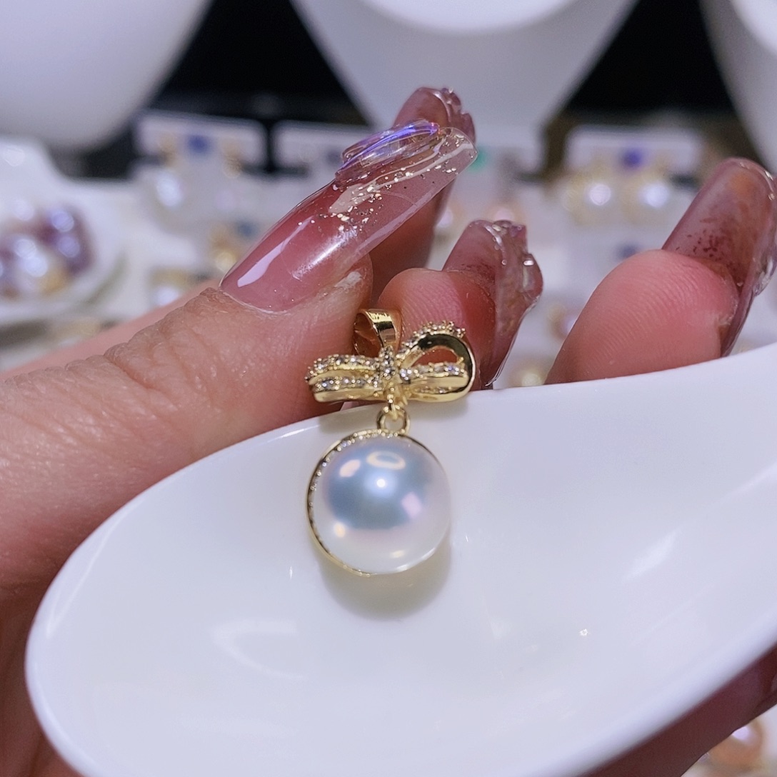 淡水珍珠颈饰合金