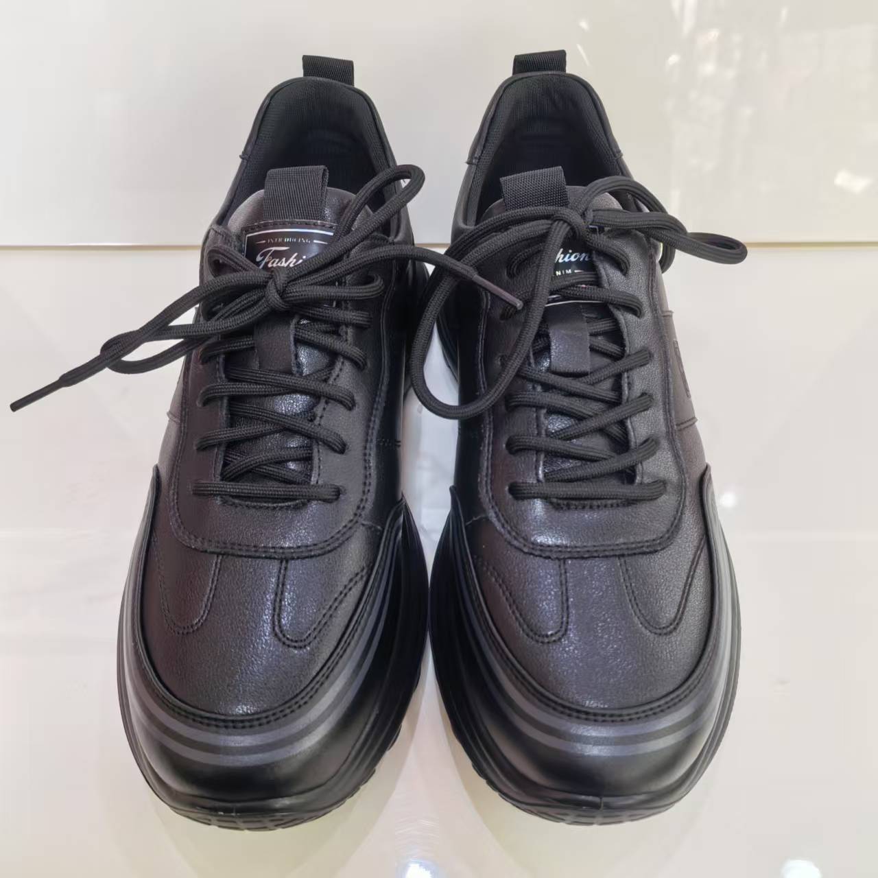 黑色牛皮休闲真皮运动皮鞋舒适透气吸汗耐磨防滑百搭好清理有弹性