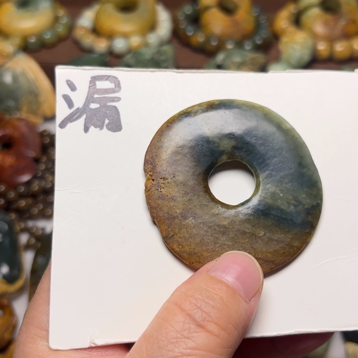 岫岩河磨玉（透闪石质玉）未镶嵌珠宝奇石