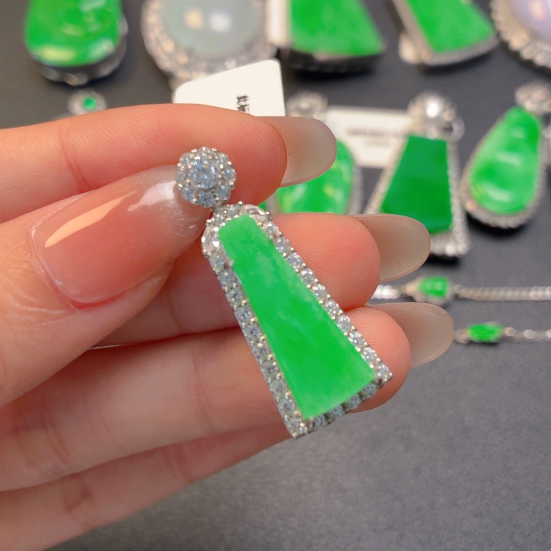 翡翠银S925镶嵌颈饰