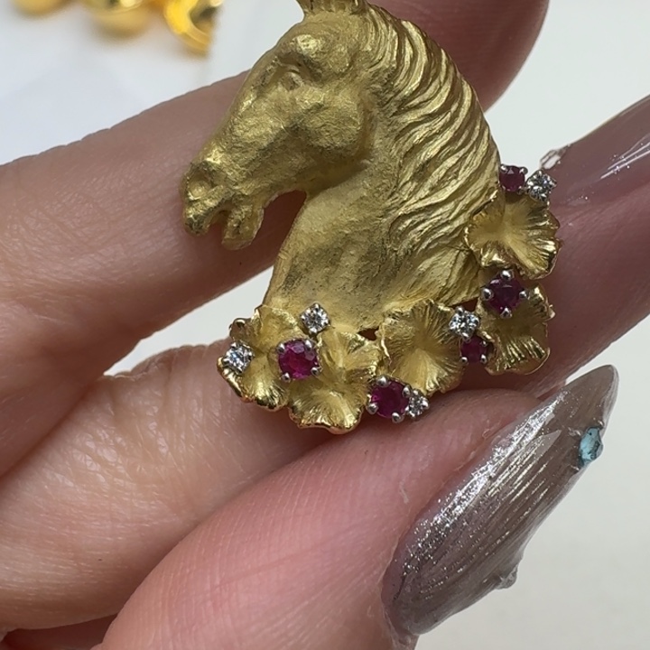 红宝石颈饰未镶嵌成品