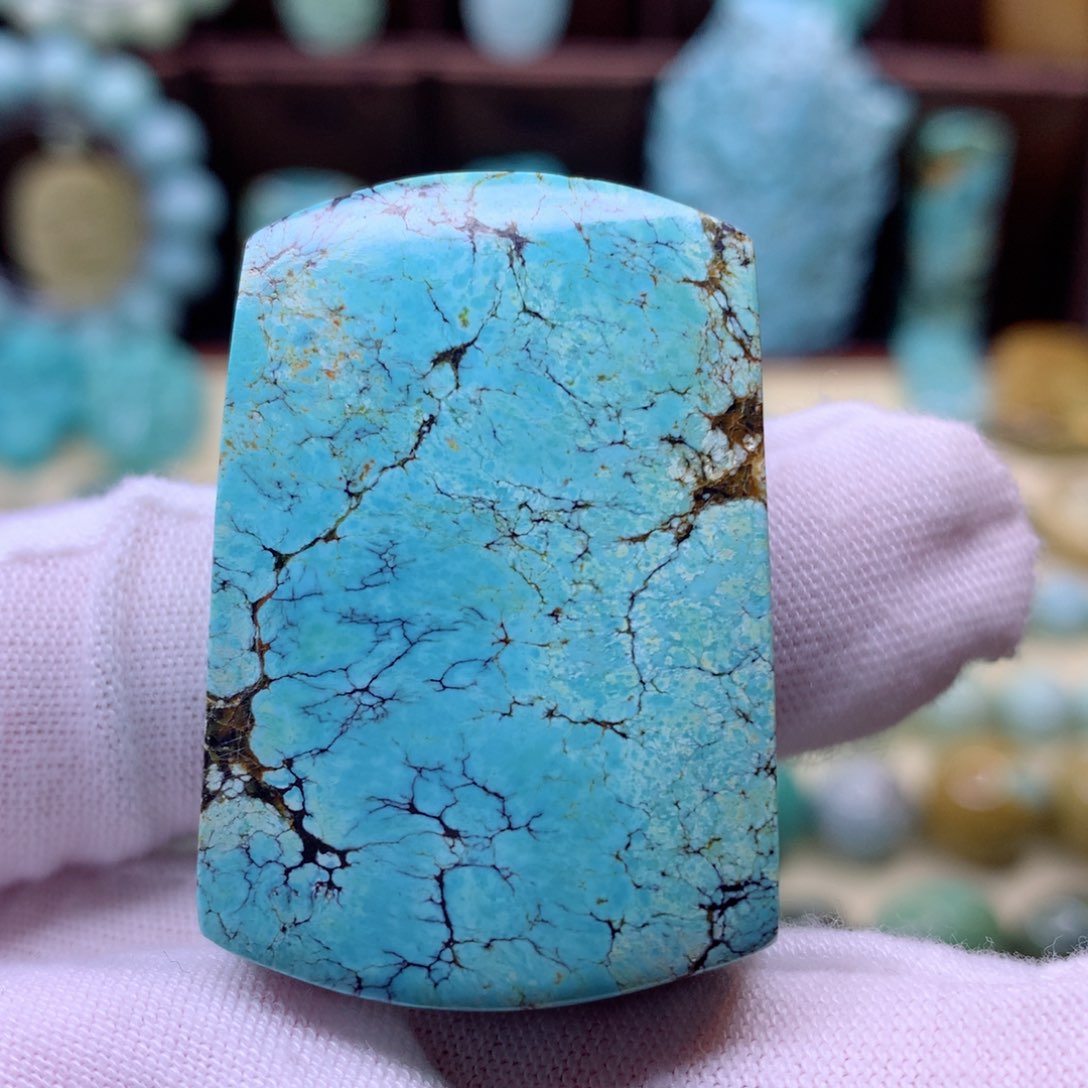 绿松石颈饰未镶嵌《****师