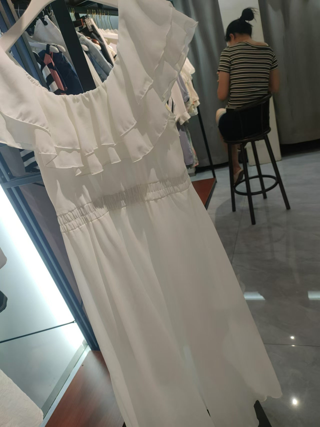 0345 荷花领连衣裙 默认微瑕无运费险