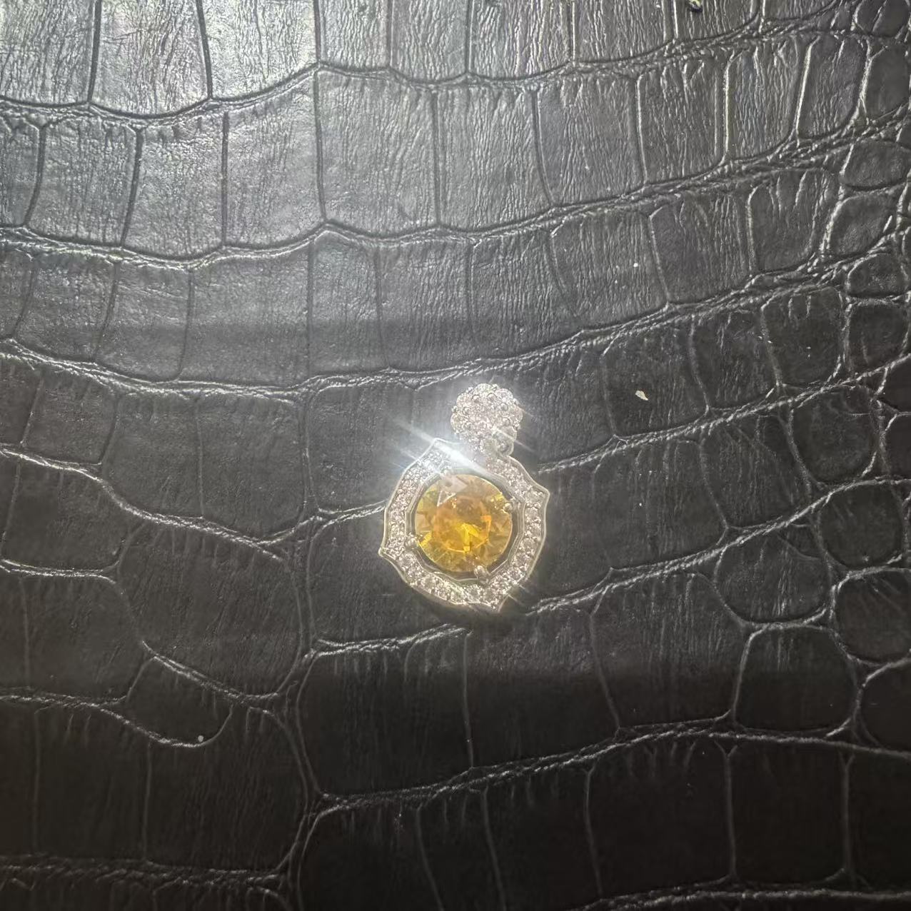  【高端定制】收藏级轻奢精致百搭吊坠ML489188