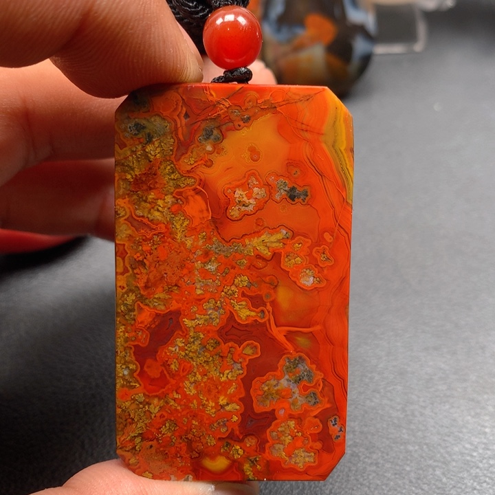 玛瑙/玉髓颈饰未镶嵌凤**奇