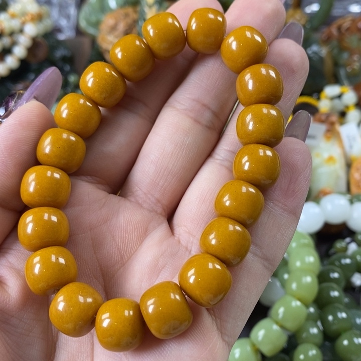 透闪石质玉手串卡12未镶嵌