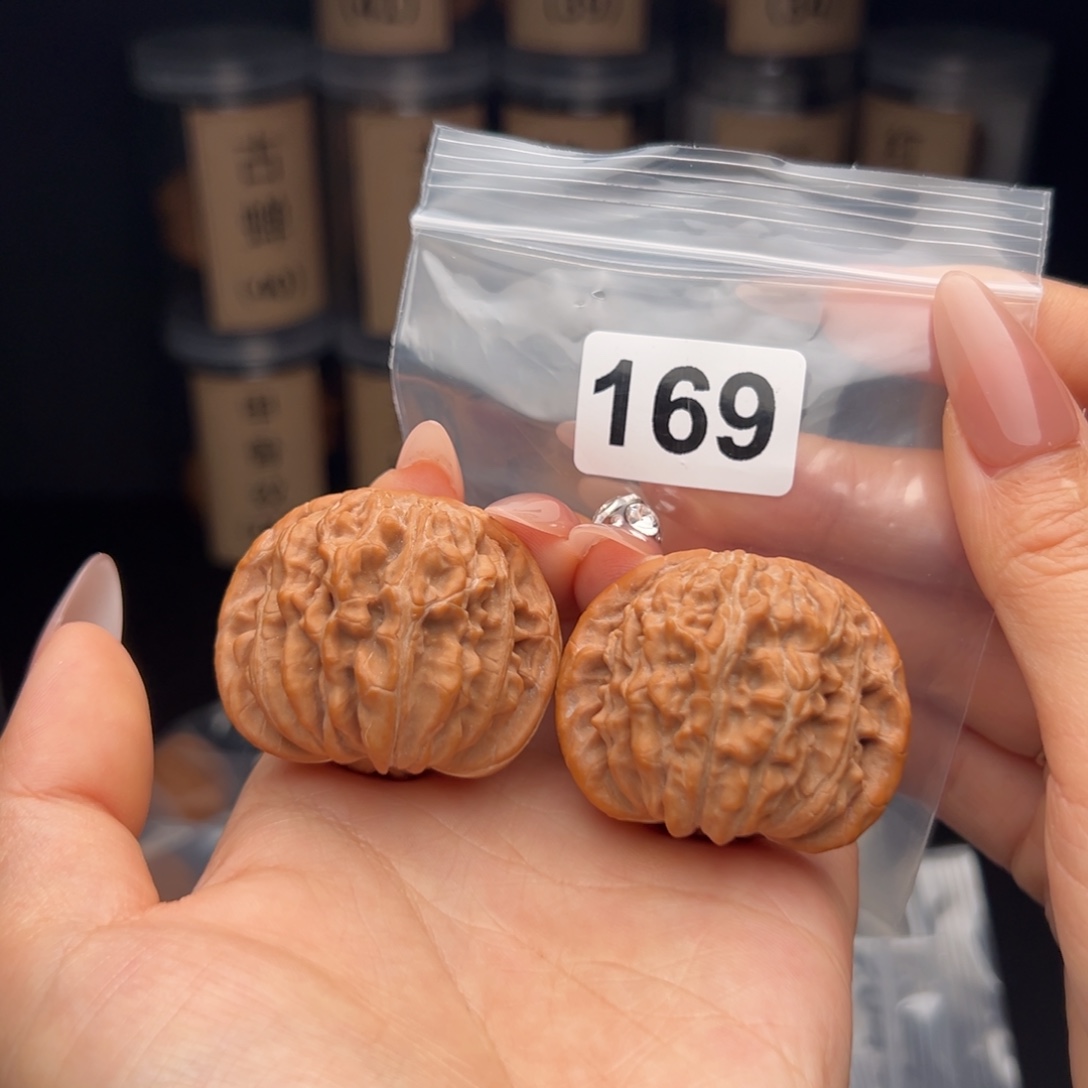 文玩核桃吊坠四座楼43