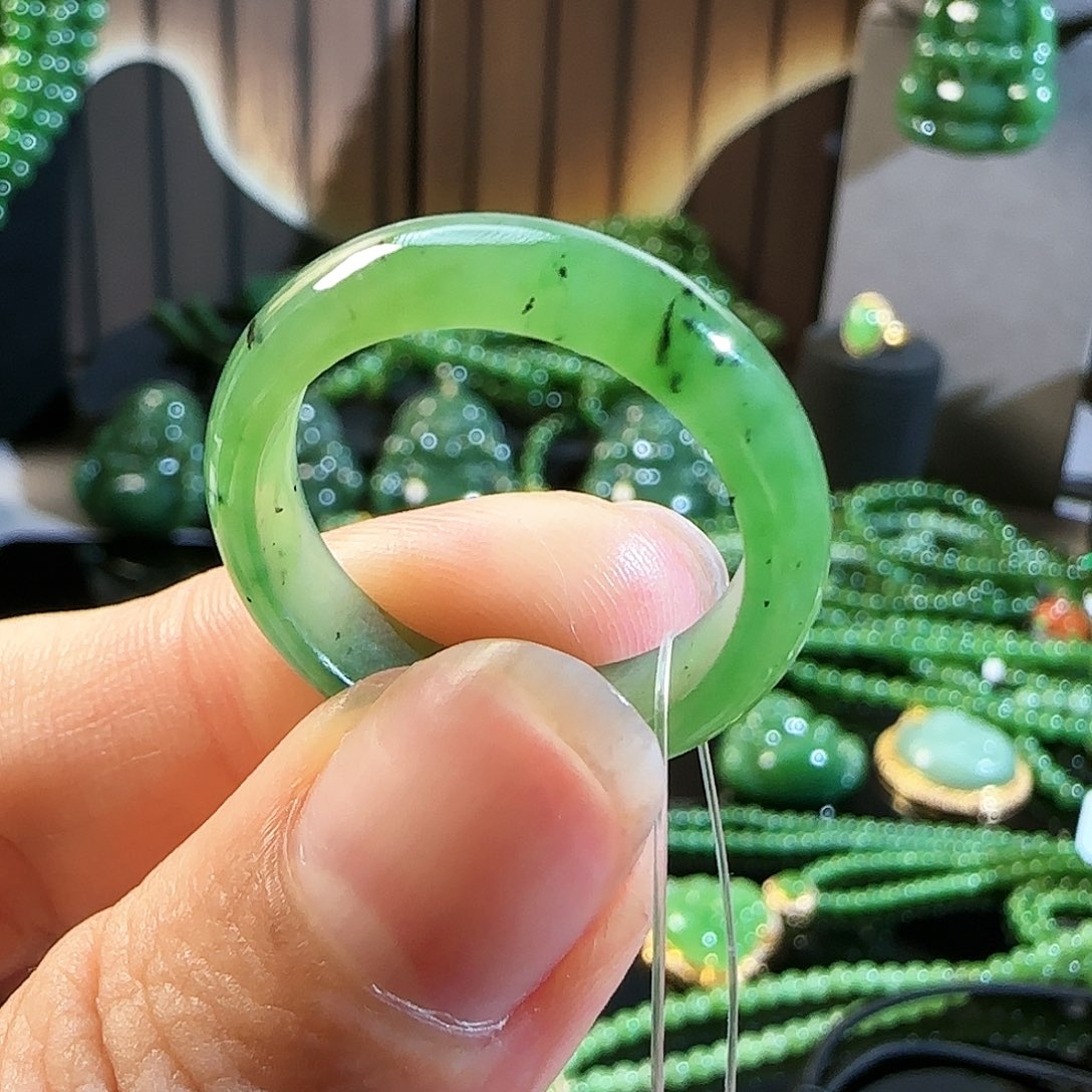 和田玉（碧玉）戒指未镶嵌