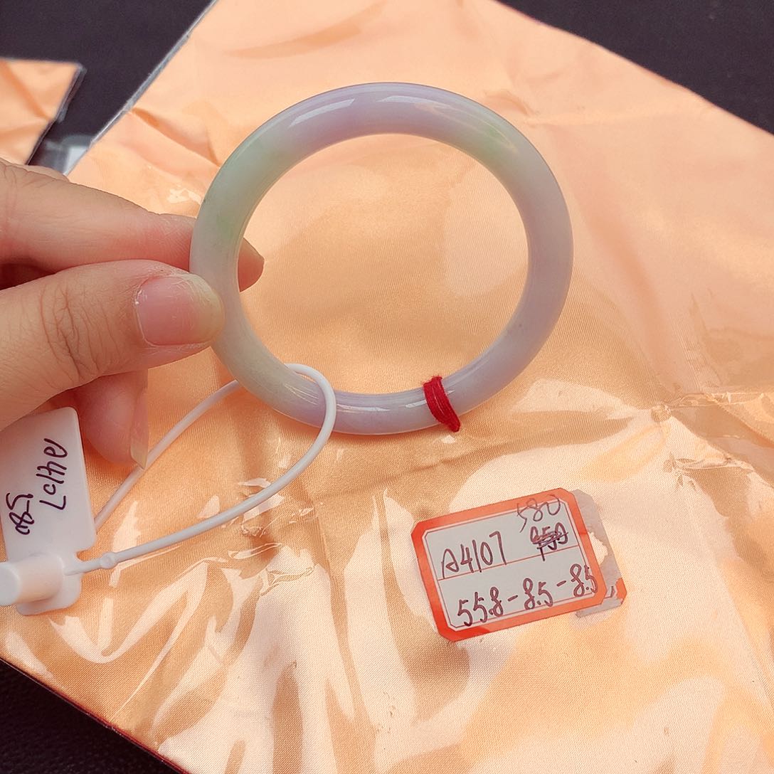 翡翠手镯未镶嵌天然缅甸翡翠A货