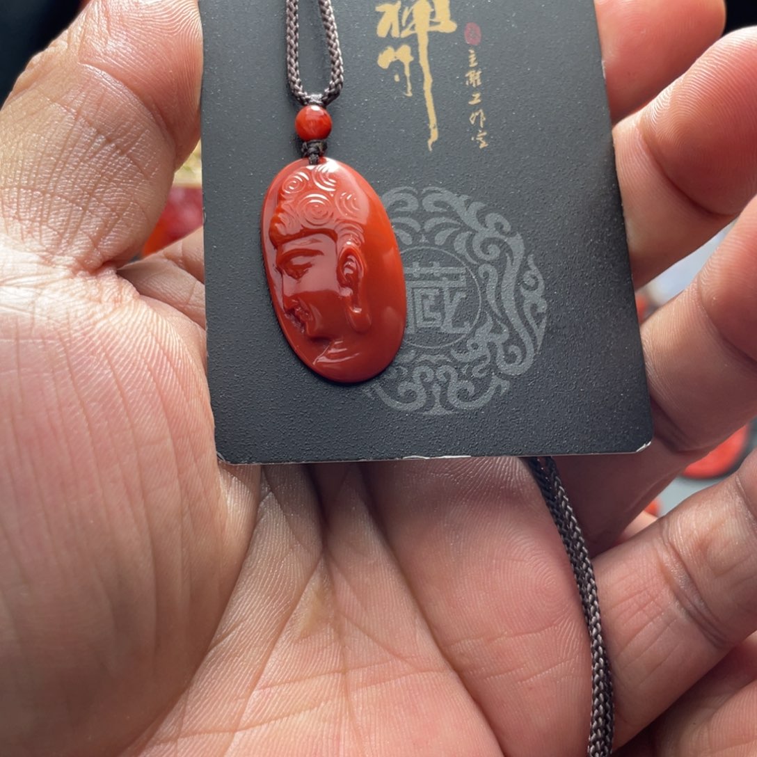 南红玛瑙未镶嵌挂件