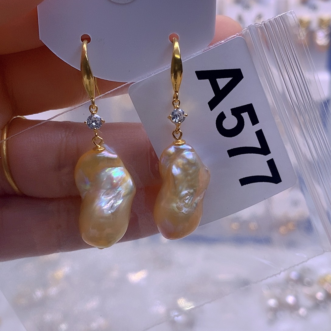 未镶嵌淡水珍珠耳饰