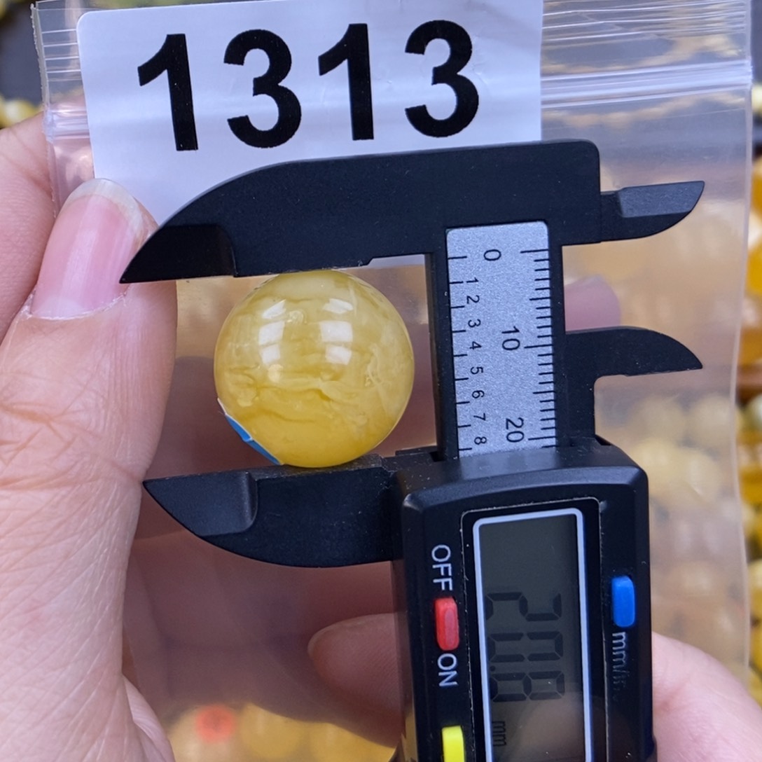 未镶嵌蜜蜡珠宝奇石