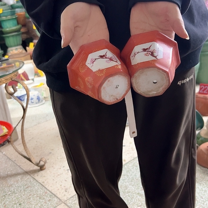 红陶溱*。。。。。。。。。。。