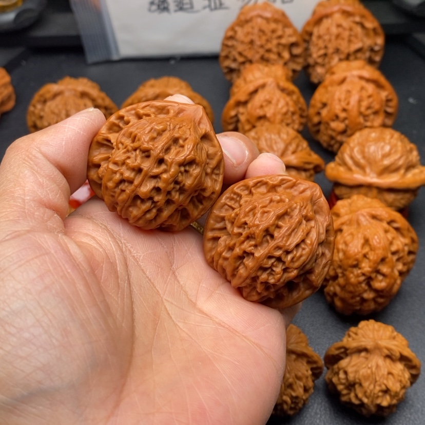 【闪购商品】文玩核桃把件37公主扇