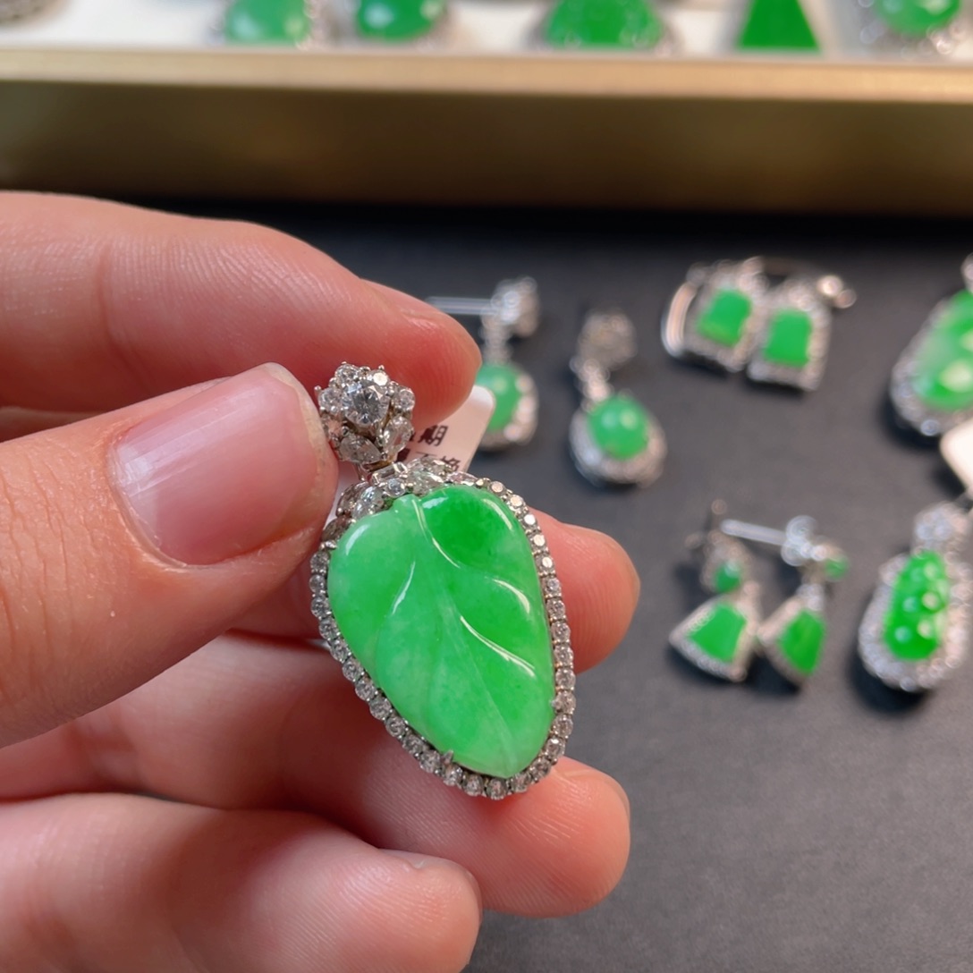 翡翠银S925镶嵌吊坠(不含链)