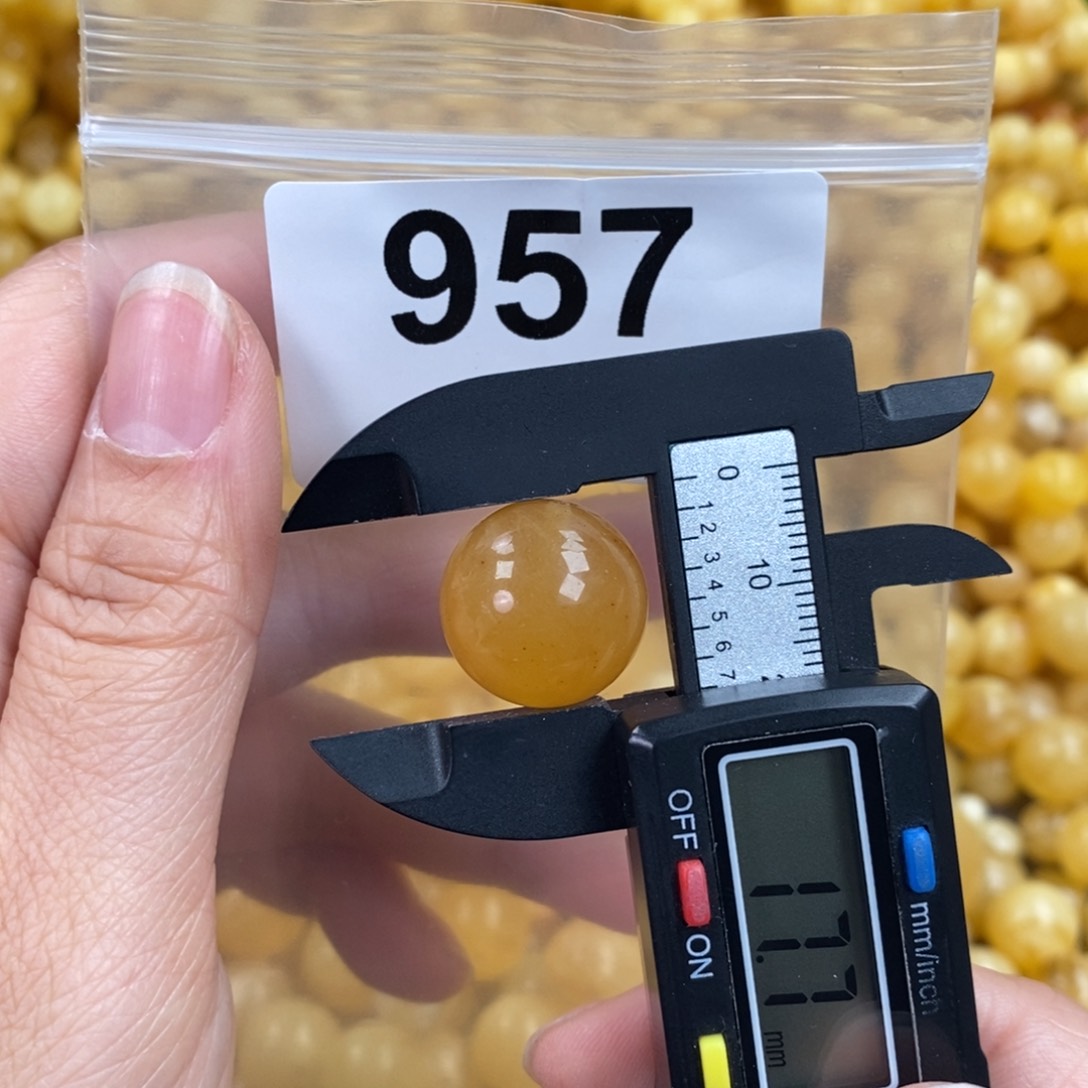 蜜蜡珠宝奇石未镶嵌