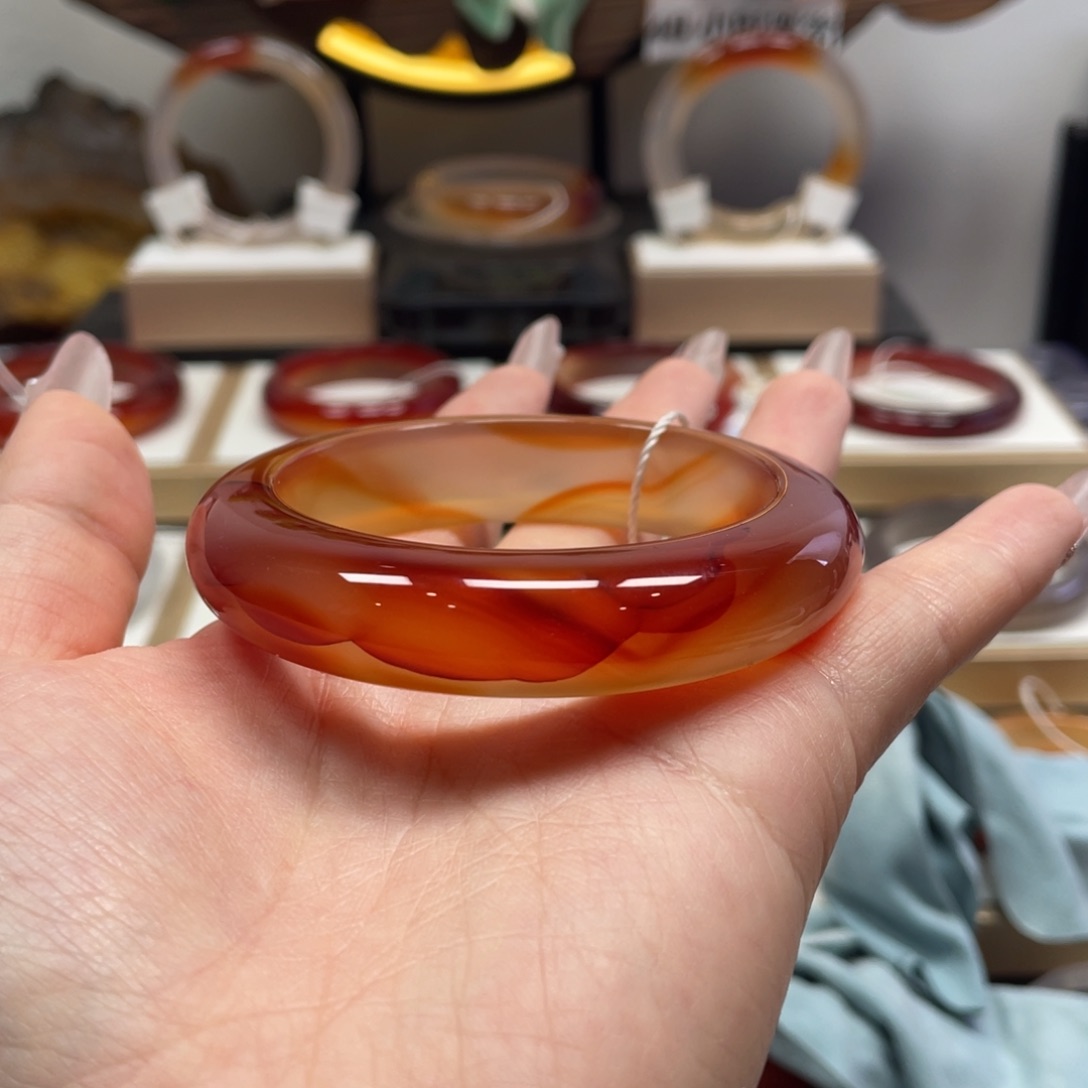 玛瑙/玉髓未镶嵌手镯