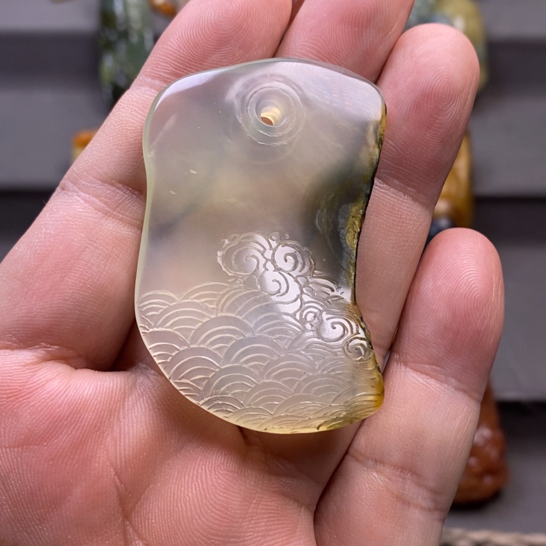 岫玉颈饰未镶嵌挂件