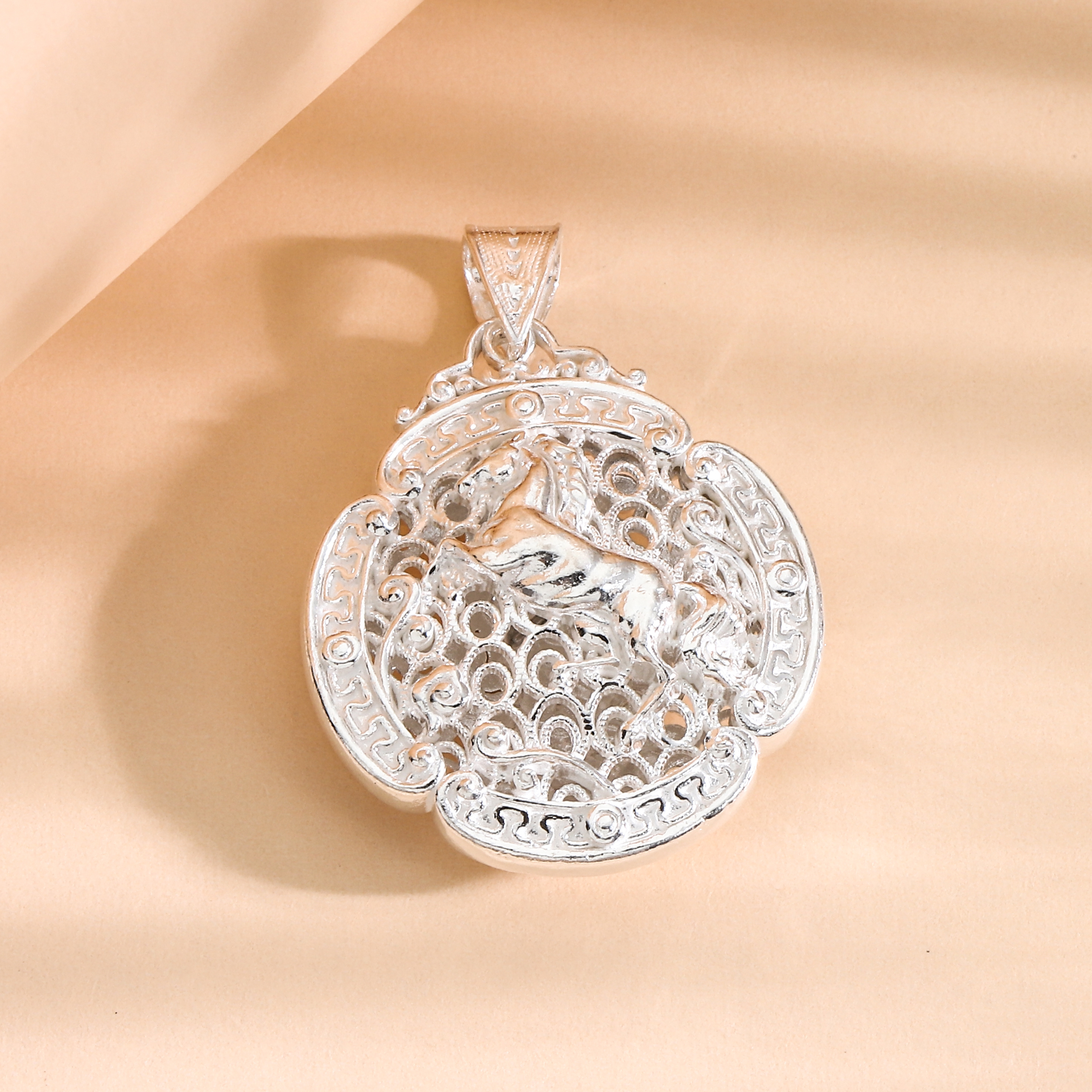 吊坠足银 足银990纯银花丝马到成功吊坠女时来运转福锁送女友礼物