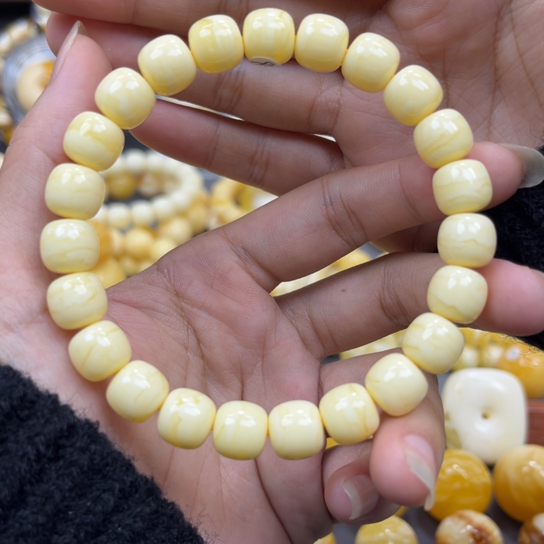 琥珀未镶嵌手串同料老型手串10mm