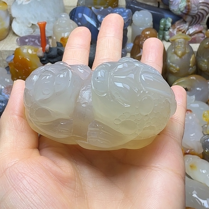 人***义玛瑙/玉髓未镶嵌饰品