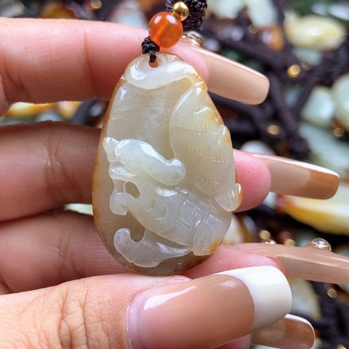 和田玉颈饰未镶嵌