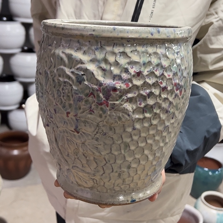 微瑕高度22厘米口径19厘米