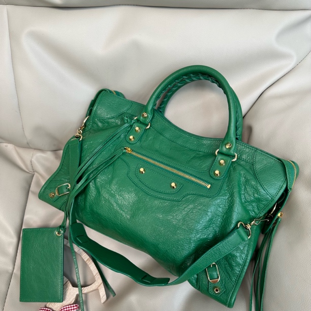 95新 Balenciaga/巴黎世家 绿色近代款中号机车单肩斜挎包 063609