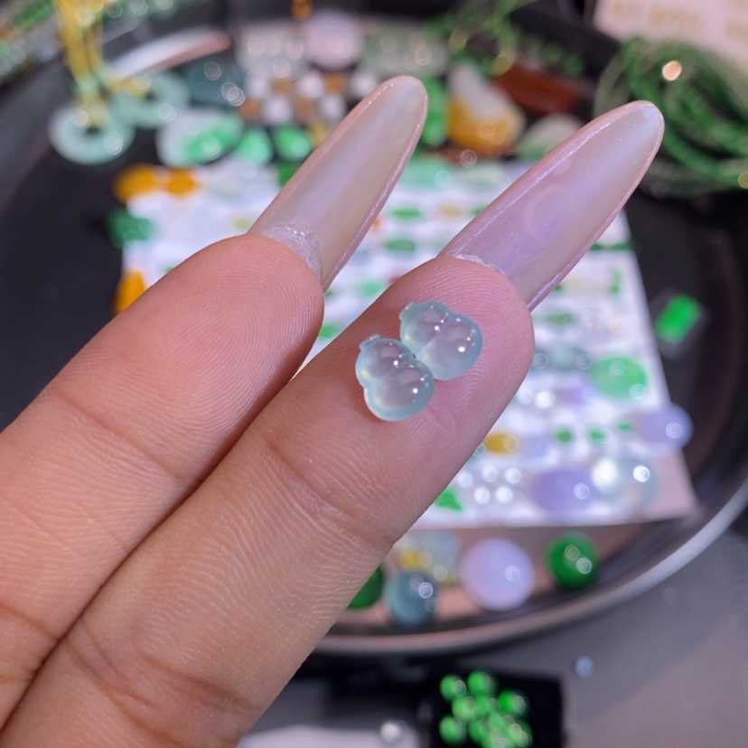 【闪购商品】翡翠挂件未镶嵌葫芦