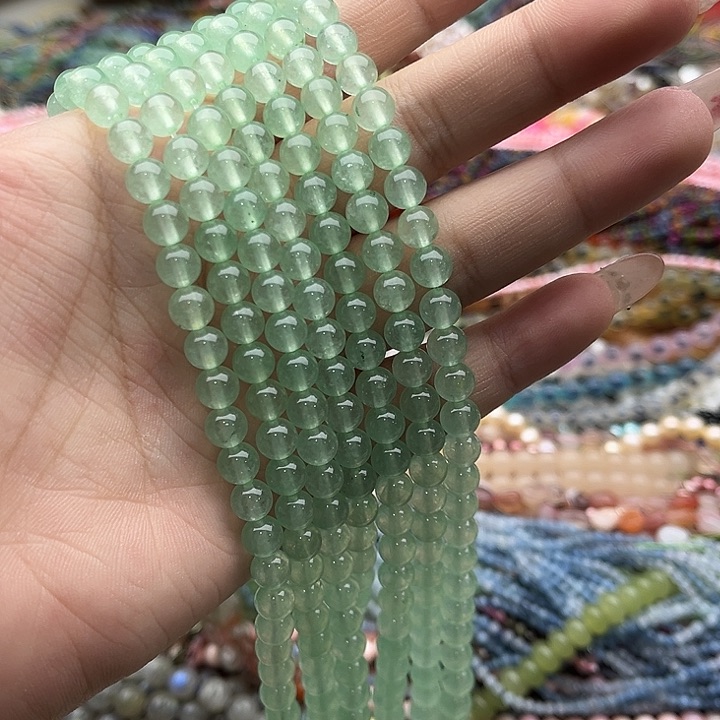 玛瑙/玉髓珠宝半成品未镶嵌一条6mm左右翠玉