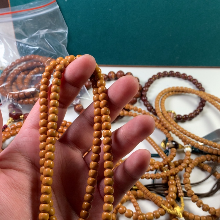 【闪购商品】橄榄核吊坠1454558889898