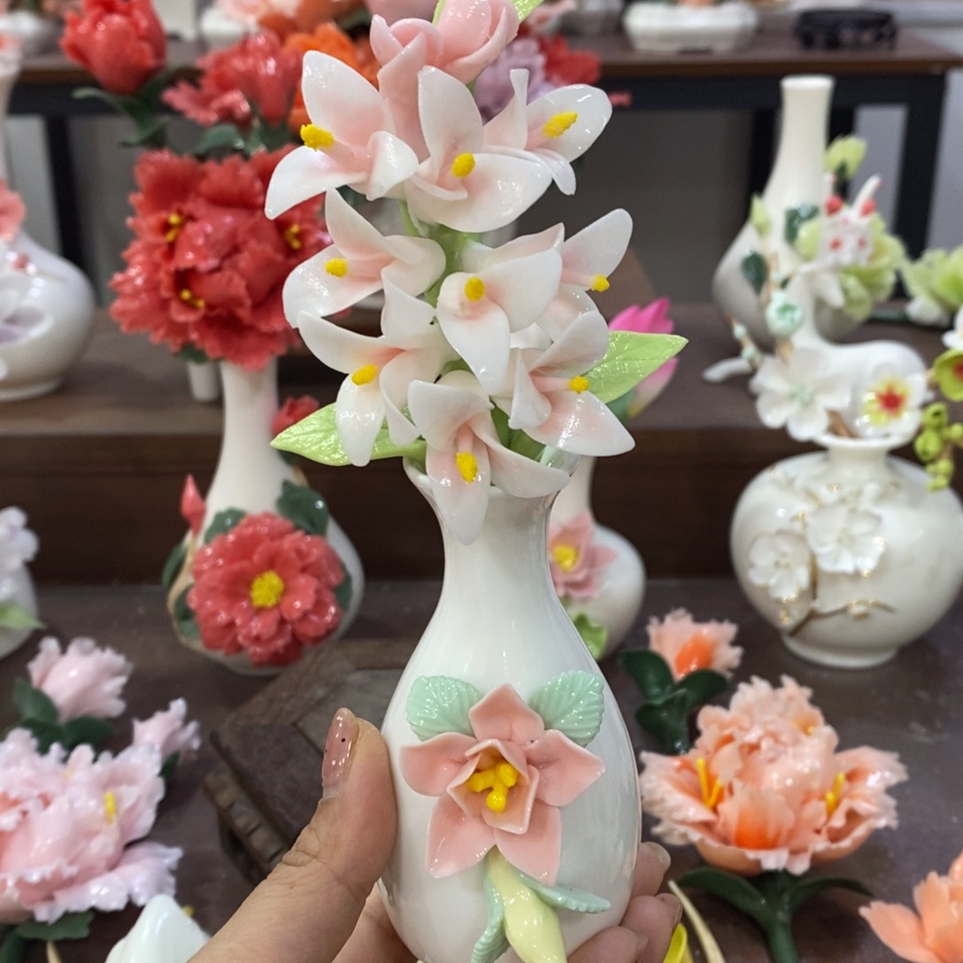 摆件陶瓷手工花摆件