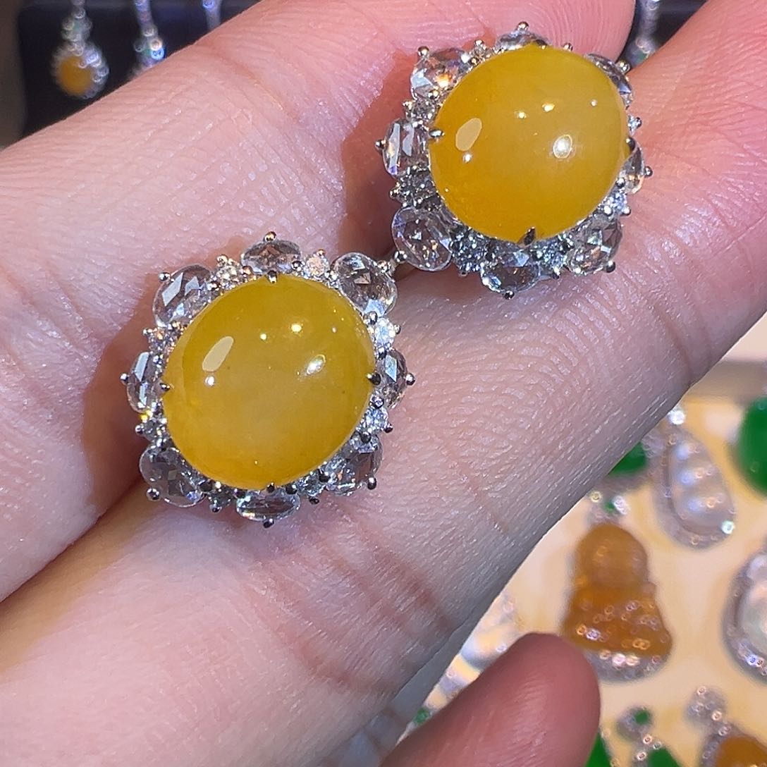 翡翠耳饰18K金镶嵌冰种蛋面栗子黄