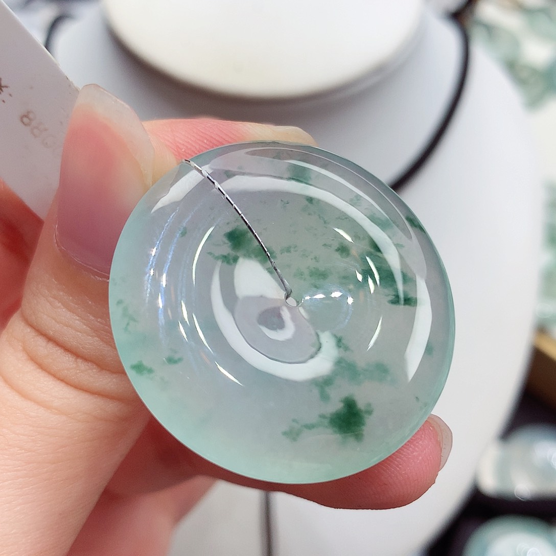 颈饰未镶嵌翡翠翡翠122，32.9/6.1