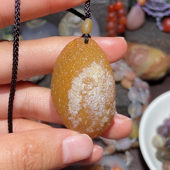 玛瑙/玉髓珠宝半成品未镶嵌浮**梦