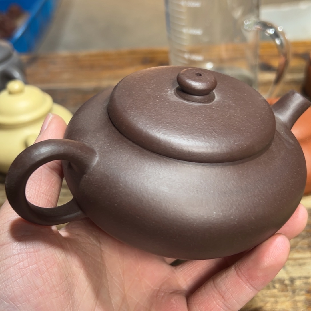 茶壶紫砂紫砂的味道真的是