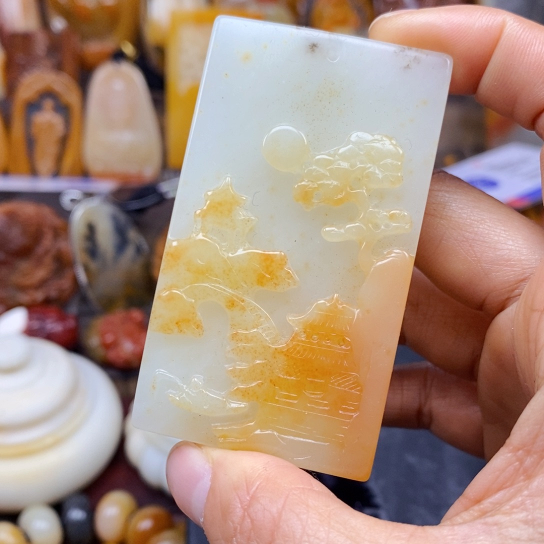 石英质玉颈饰未镶嵌