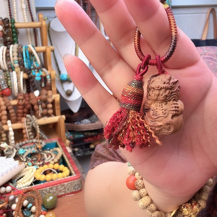 未镶嵌琥珀手链没