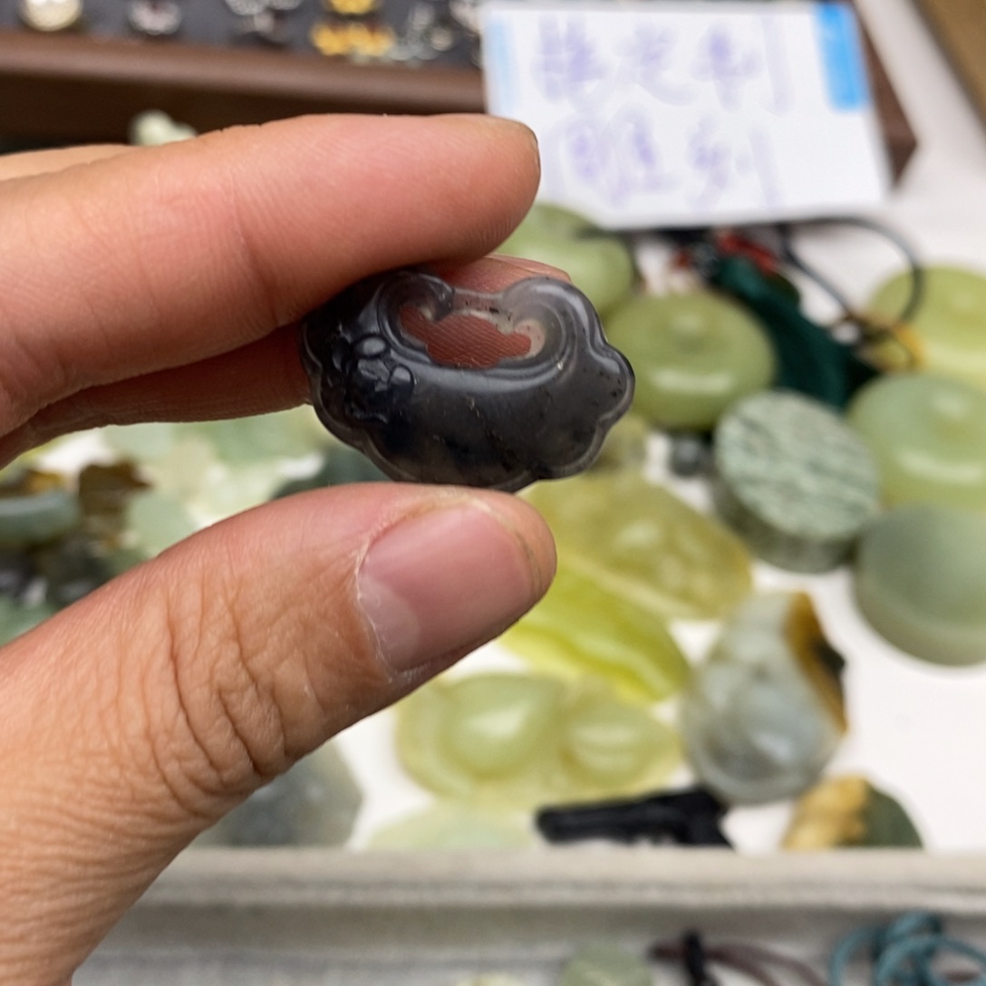 岫玉纯天然岫玉挂件戒指默认微瑕未镶嵌