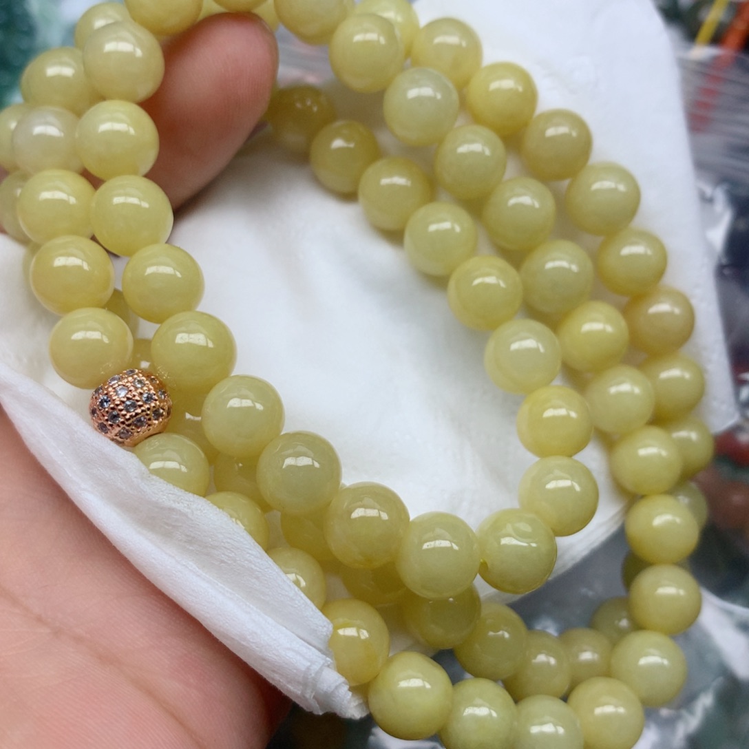 翡翠未镶嵌颈饰灵*草翡翠