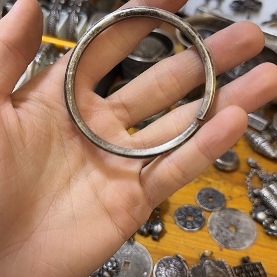 土***垚足银木质足银手镯