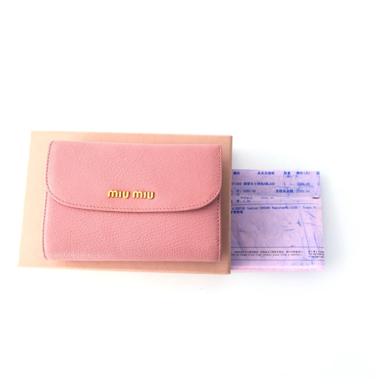 95新 MIU MIU/缪缪 安洁利严选 缪缪miumiu粉色钱包 WHZ501064H