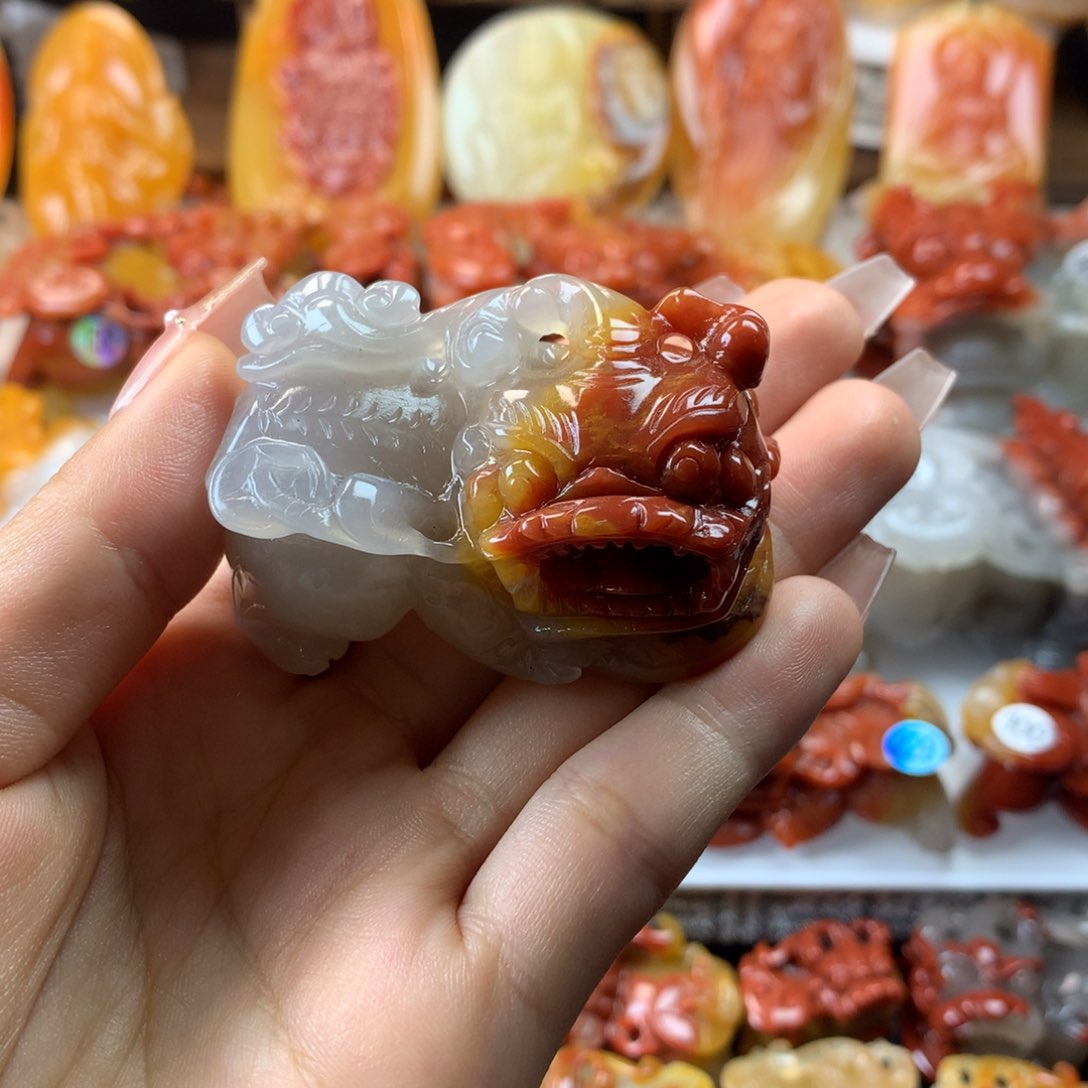 石英质玉（黄龙玉）挂件未镶嵌