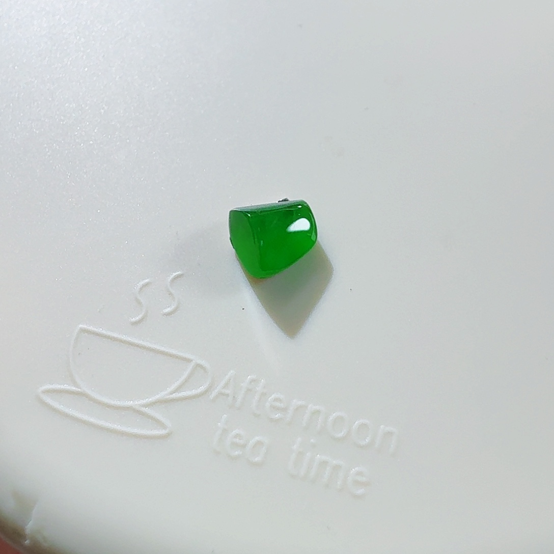 翡翠颈饰未镶嵌佳*乐裸石