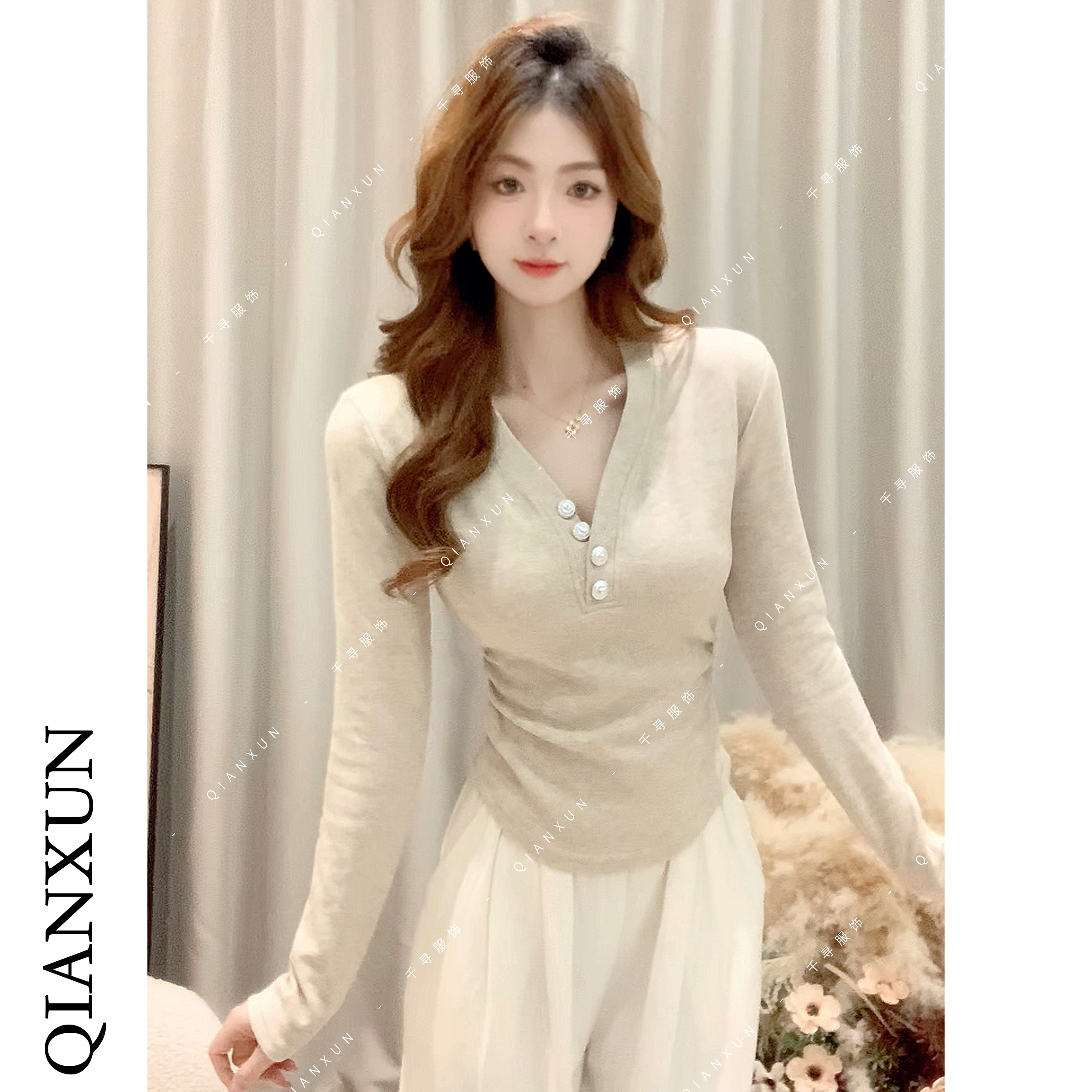 千寻家法式复古V领长袖T恤女秋冬季气质收腰T恤高级感显瘦上衣613