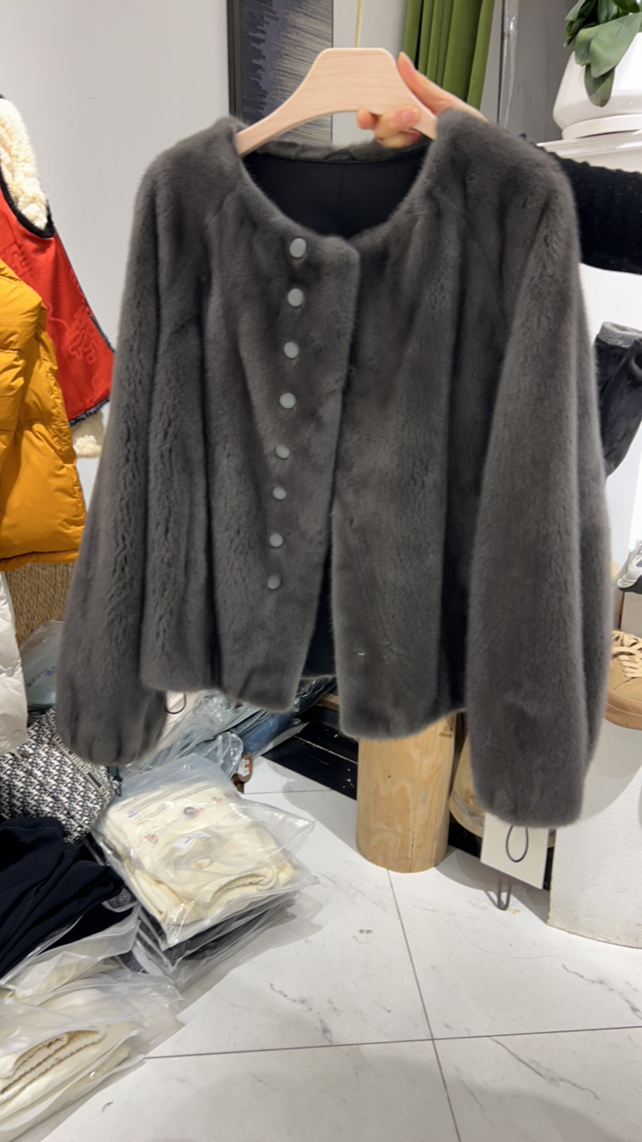 水貂外套女款时尚