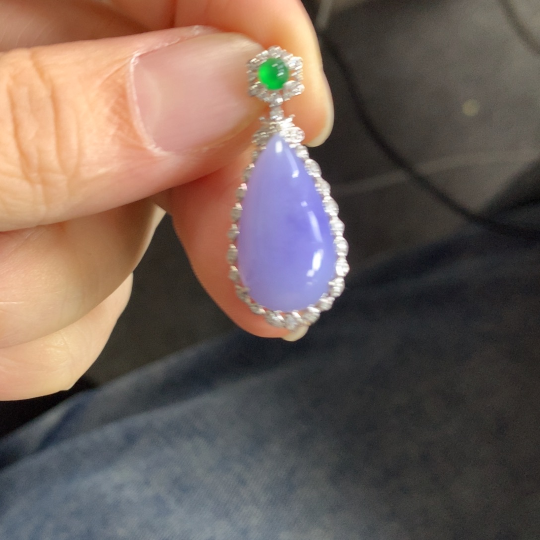 翡翠颈饰18K金镶嵌翡翠