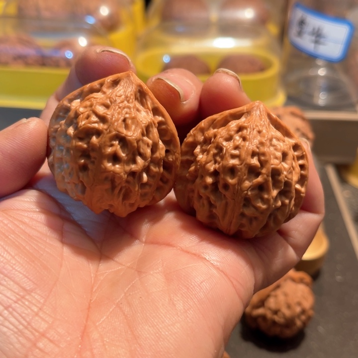 文玩核桃把件金牛39