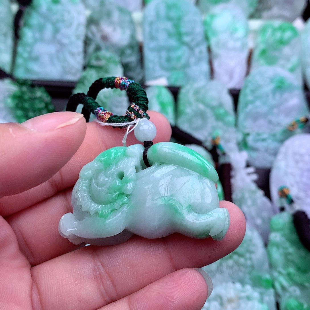 翡翠吊坠(不含链)未镶嵌