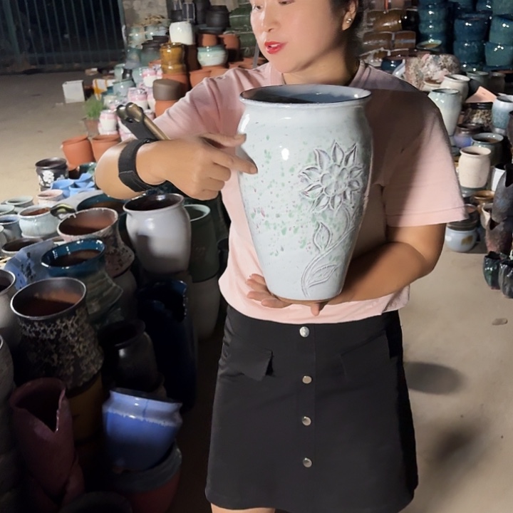 口20高30一个盆子。
